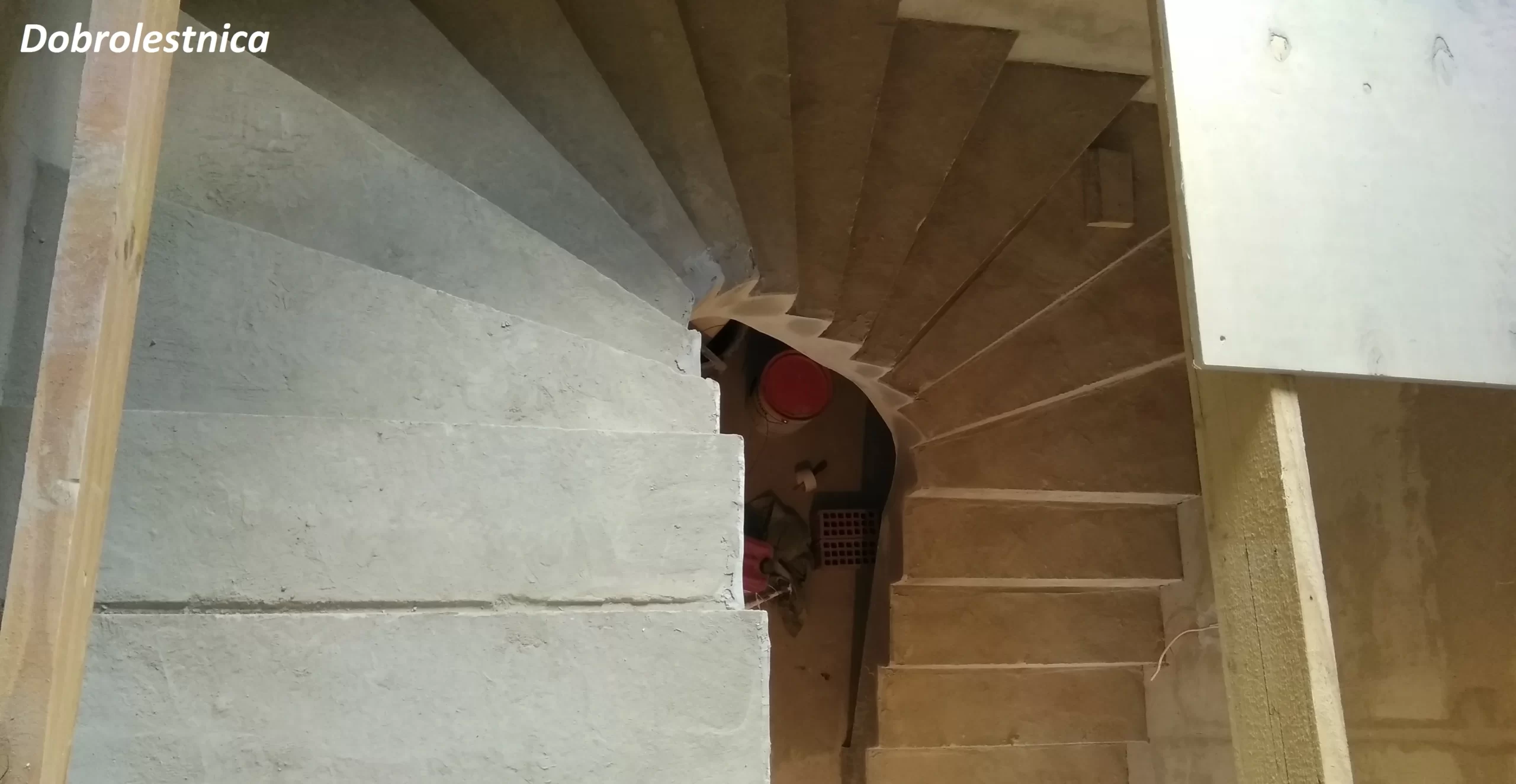 Винтовые лестницы из бетона: настоящее украшение дома